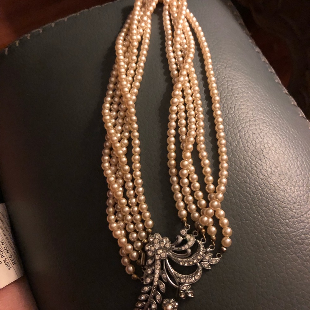 Luxurious Multi-Strand Pearl and Silver Necklace